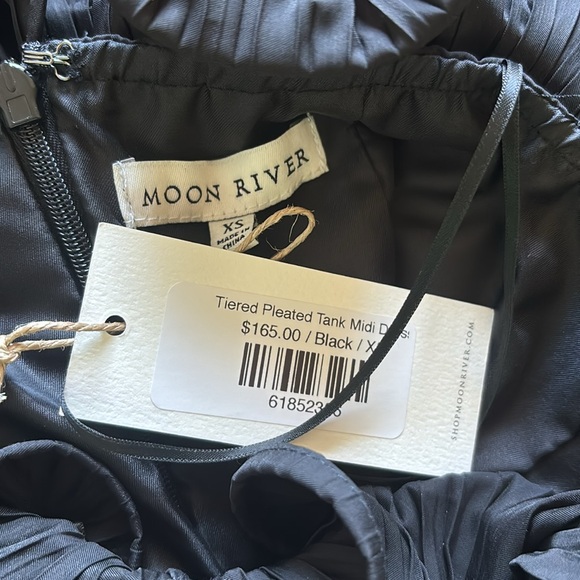 NWT Tuckernuck Moon River Black Pleated Maxi Dress - Picture 6 of 11